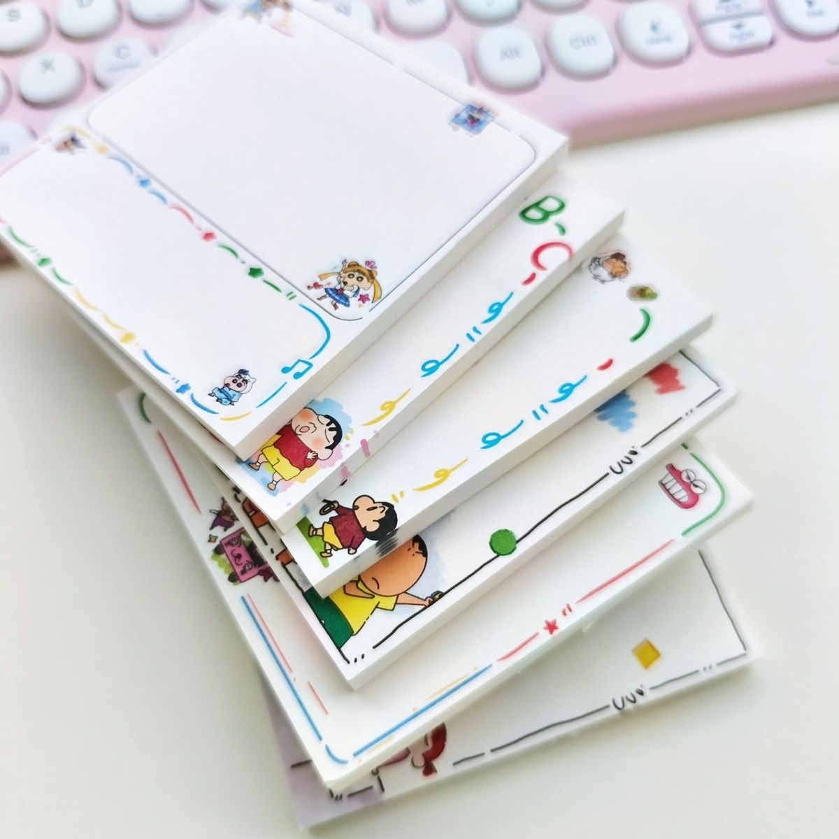 ملاحظات لاصقة لطيفة بتصميم كرت - مراجعة Stationery Books وسعره